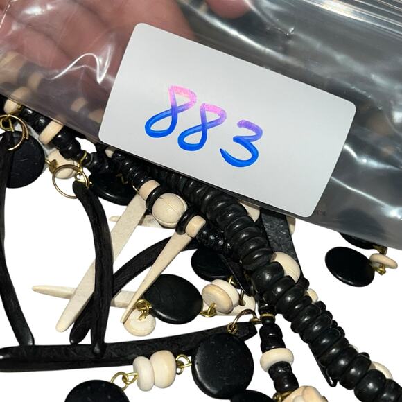 Vintage Tribal Wood Bead Statement Necklace Black White Carved Elephant - Picture 12 of 12